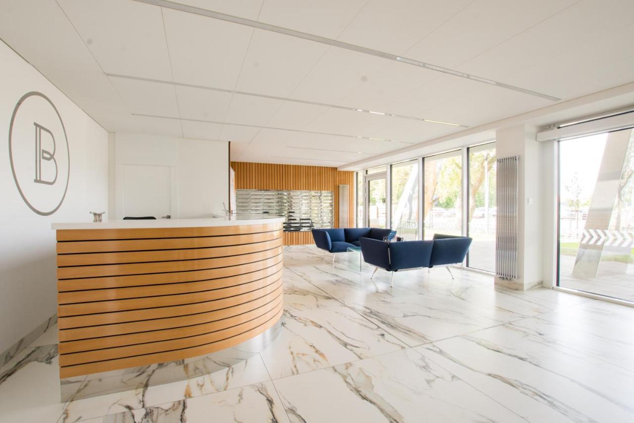 Baltic Marina Residence Z Garazem Kolberg Exterior foto